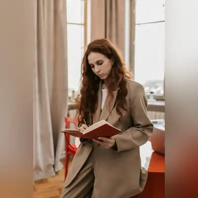 邬茜梧